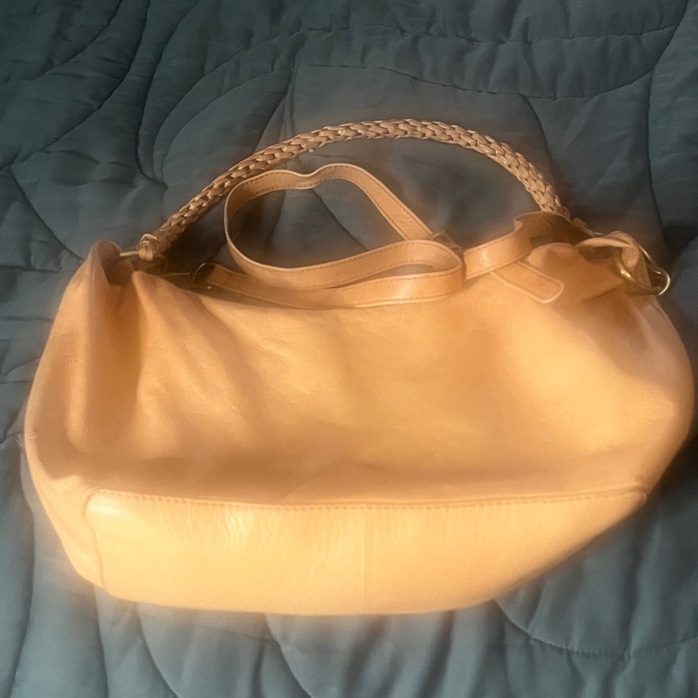 Elegant Tan Leather Women's Bag